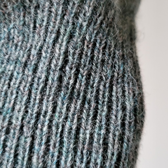 Vintage Mark Astor green grey V-neck wool blend knit pull over sweater size M - Picture 8 of 11